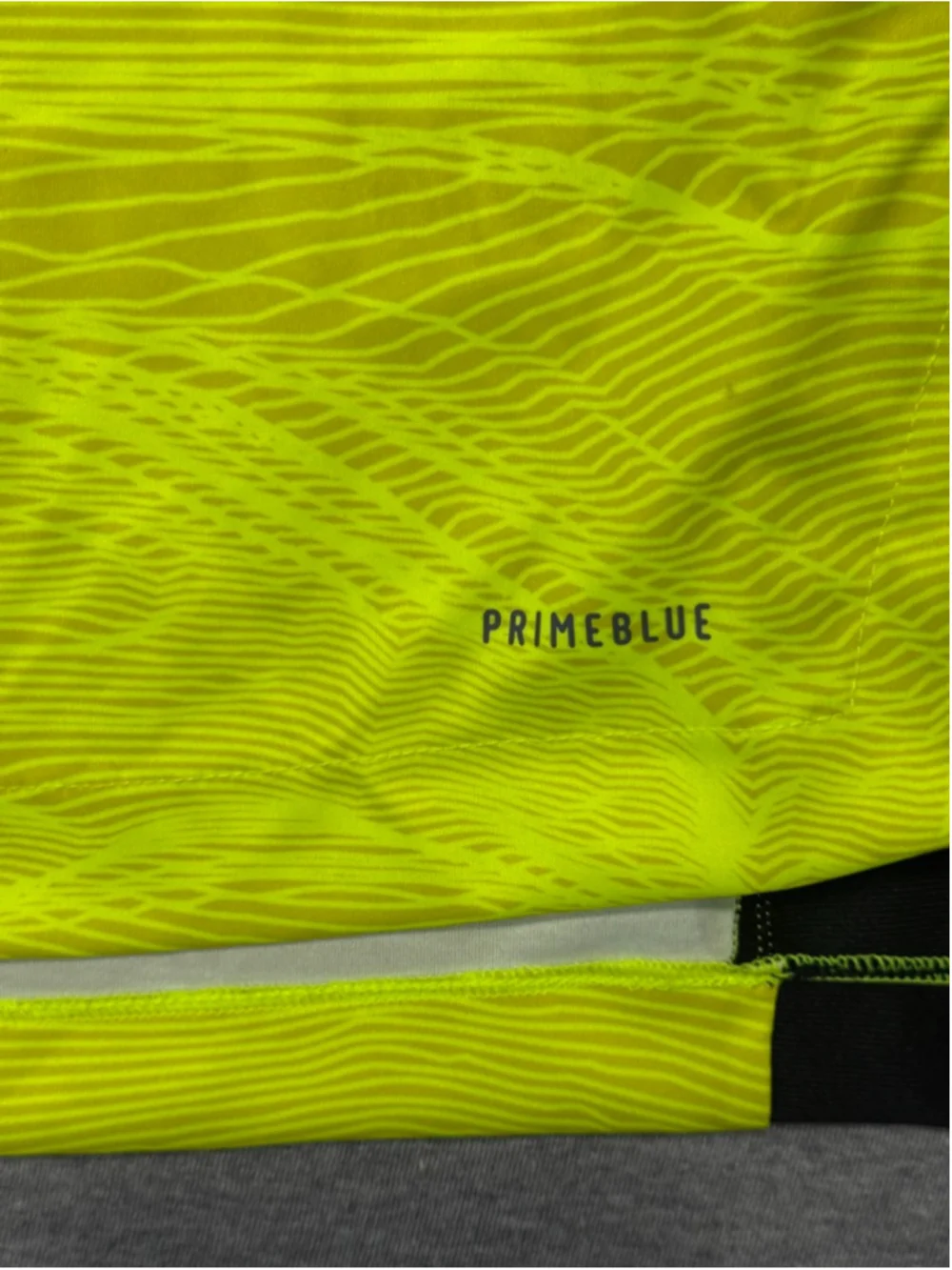 Men's Adidas Neon Green & Black 3/4 Sleeve Jersey or shirt recycled L